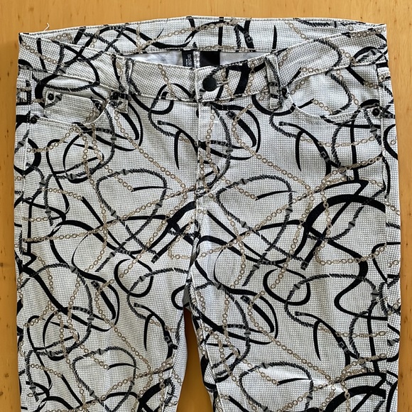 Bisou Bisou Novelty Print Trouser Cream Black Chain Accent Skinny Jeans Size 10 - Picture 3 of 6